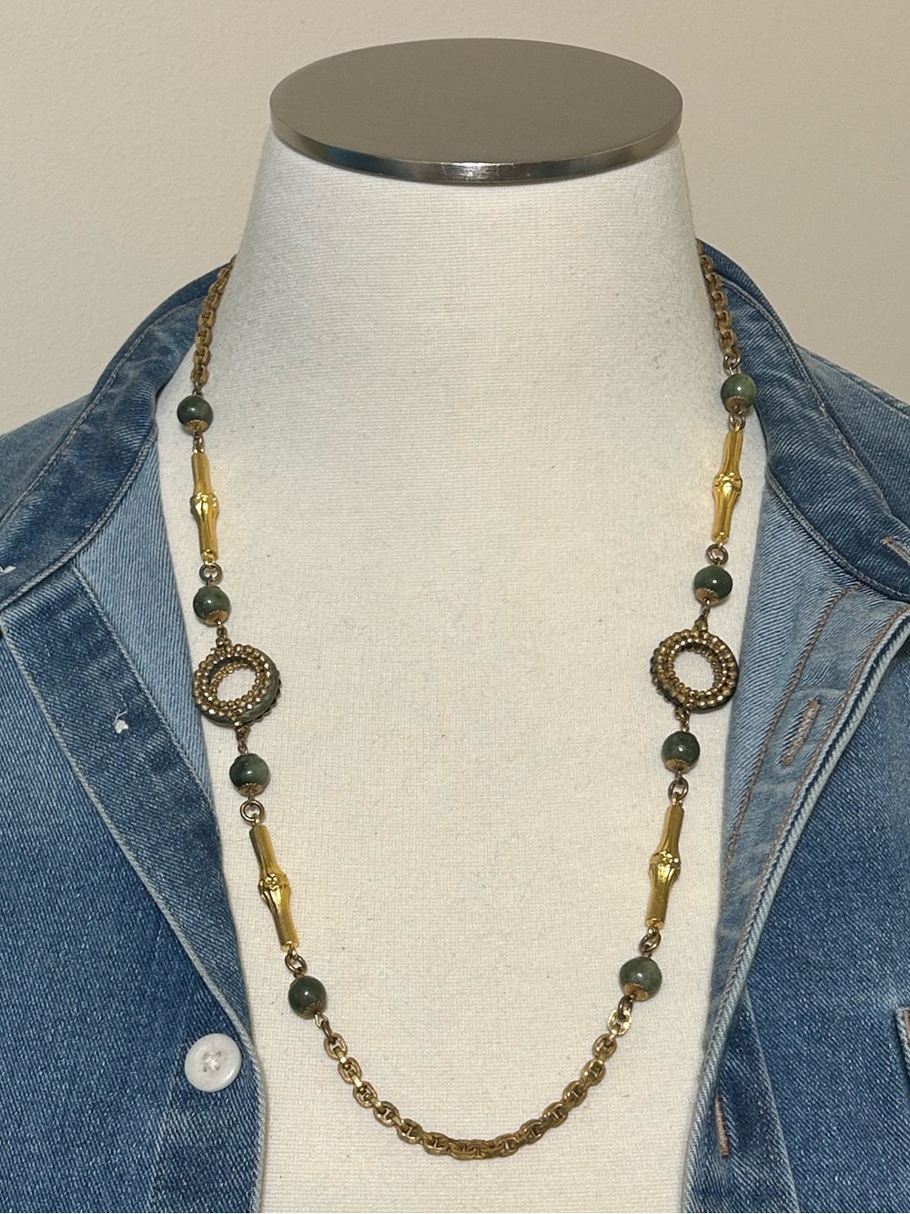 MIRIAM HASKELL GOLD TONE BAMBOO LINK JADE NECKLACE